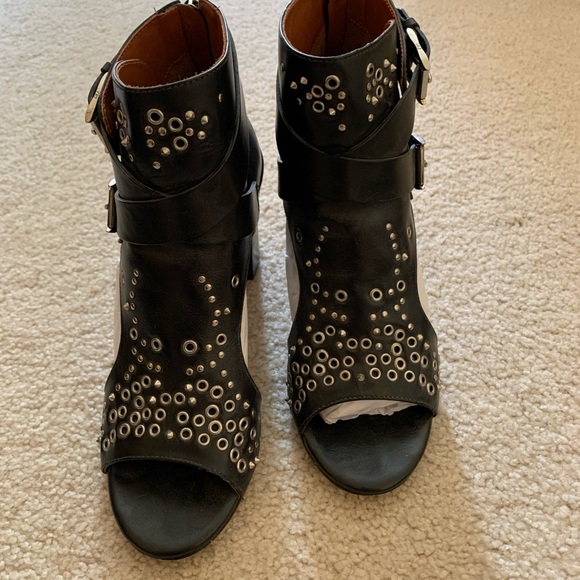 Rebecca Minkoff Studded open toe bootie 7.5 - Picture 3 of 9